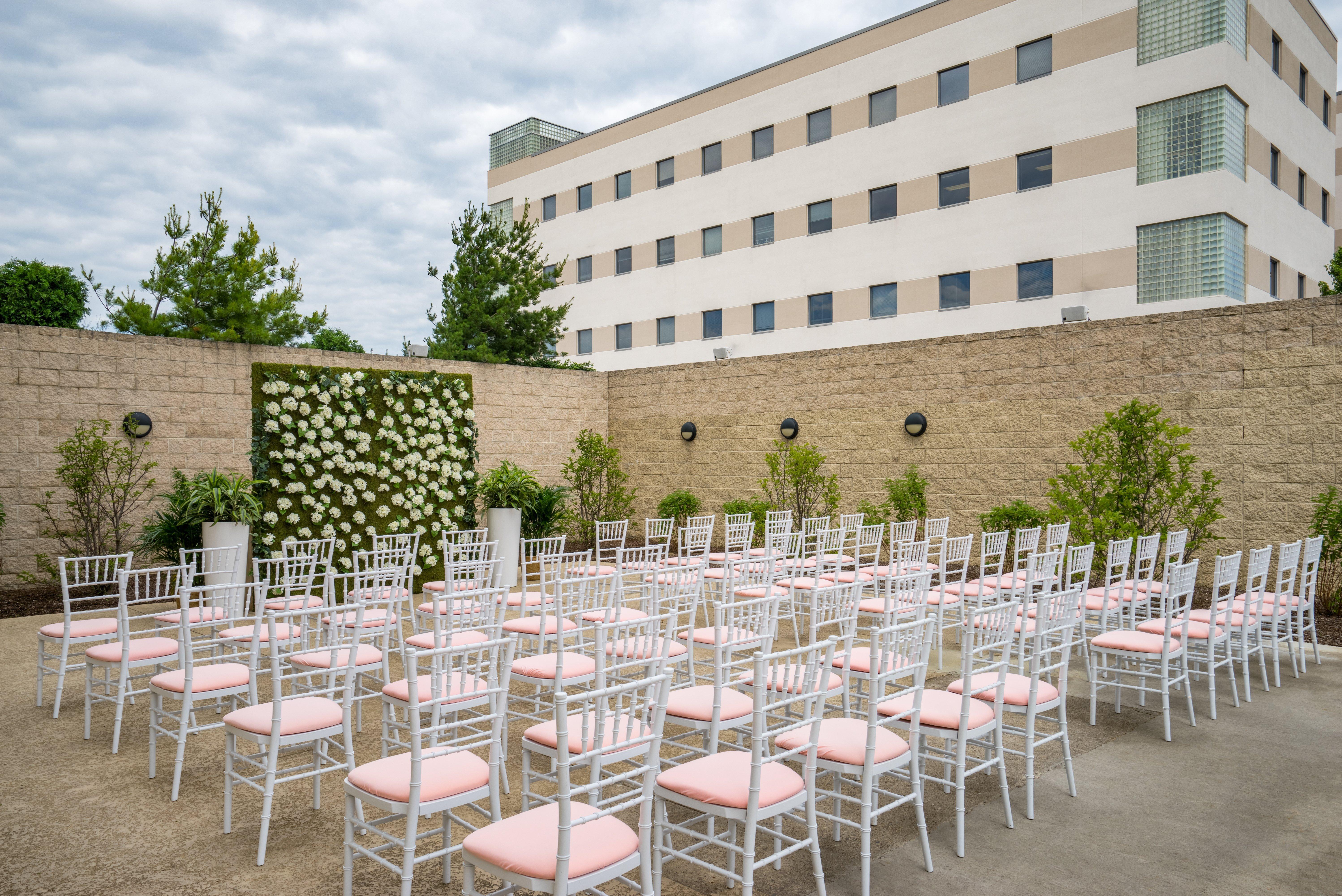 Crowne Plaza Hotel And Suites Pittsburgh South By Ihg Mt. Lebanon Extérieur photo