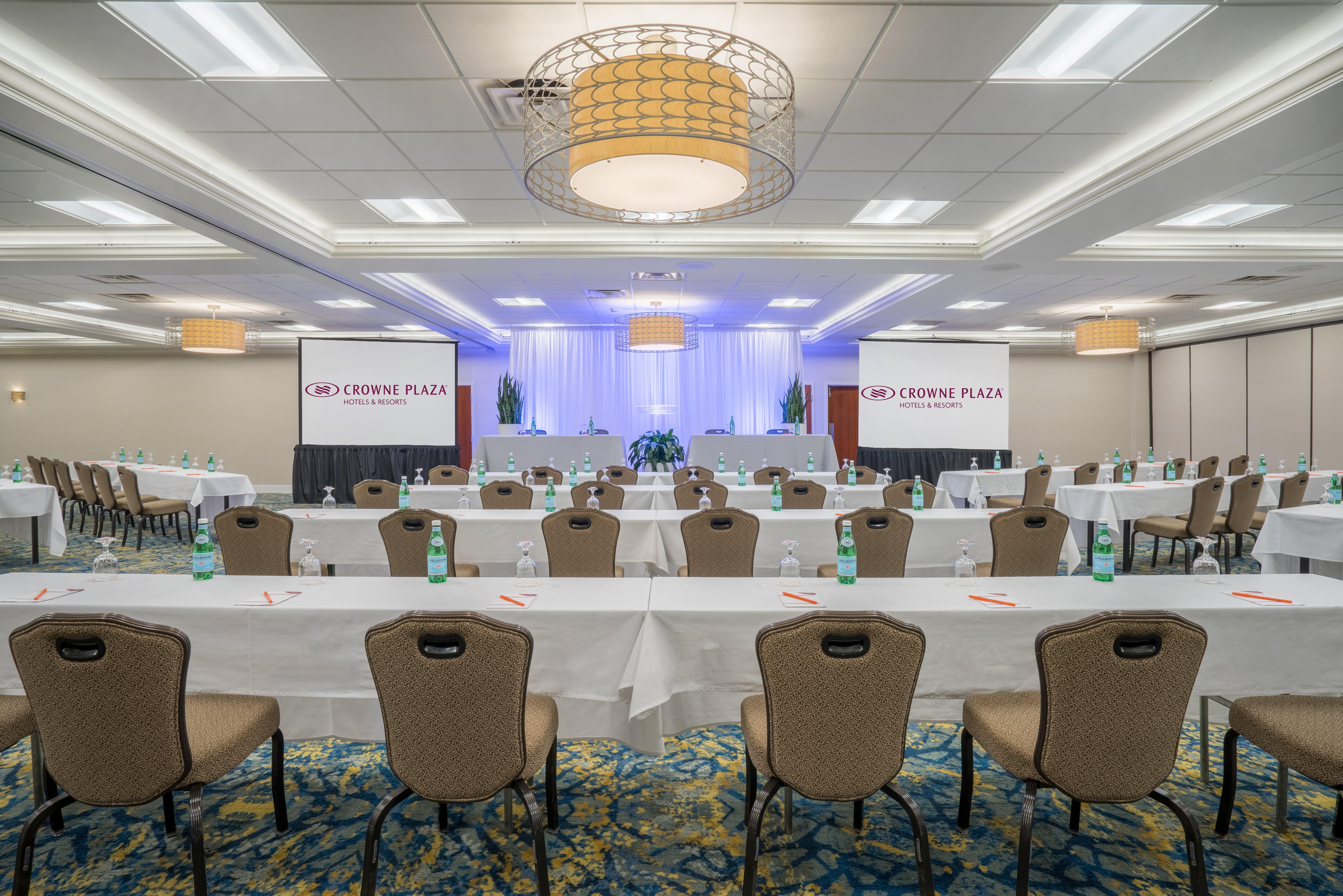 Crowne Plaza Hotel And Suites Pittsburgh South By Ihg Mt. Lebanon Extérieur photo